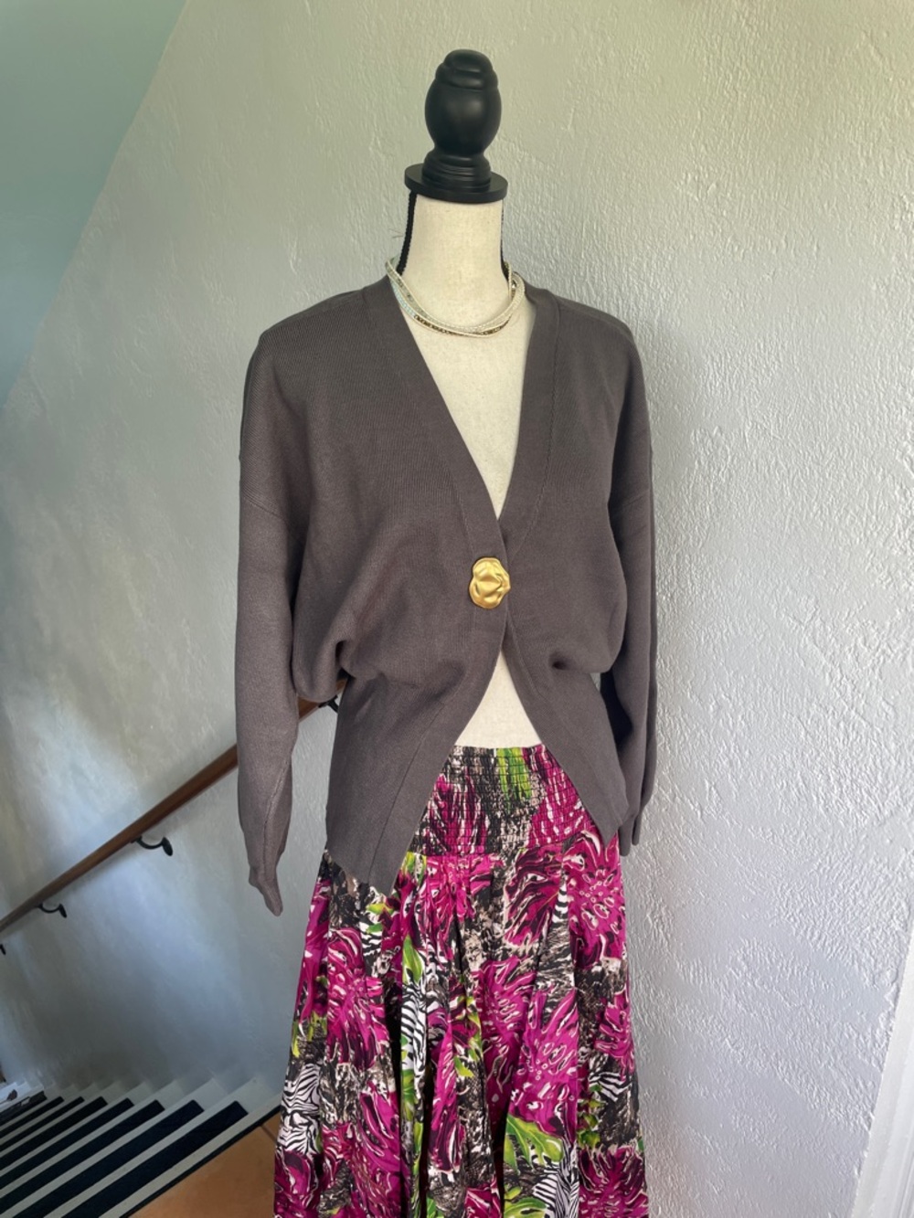 Commense Women’s Deep Gray Taupe‎ V-Neck Button Sweater Cardigan NWT Large
